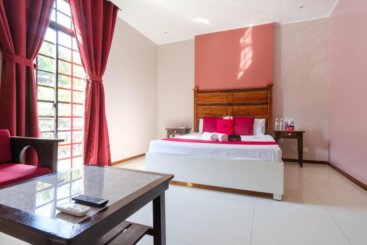 Reddoorz Plus @ West Nautical Road Puerto Galera Exterior photo